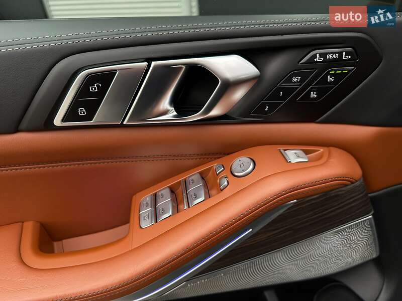 Внедорожник / Кроссовер BMW X7 2022 в Киеве