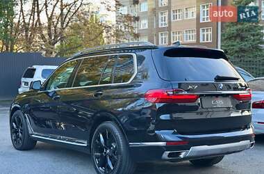 Внедорожник / Кроссовер BMW X7 2020 в 