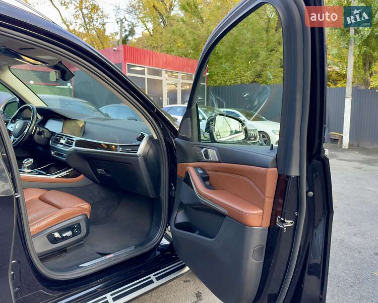 Внедорожник / Кроссовер BMW X7 2020 в Киеве