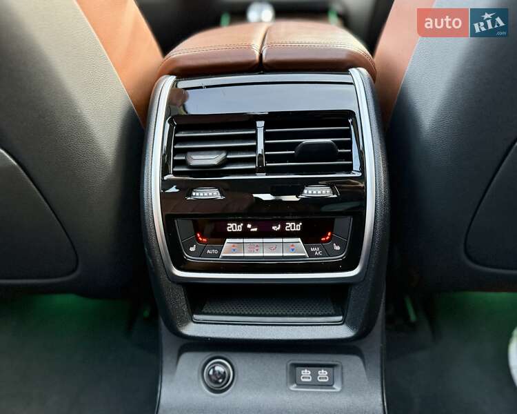 Внедорожник / Кроссовер BMW X7 2020 в Киеве