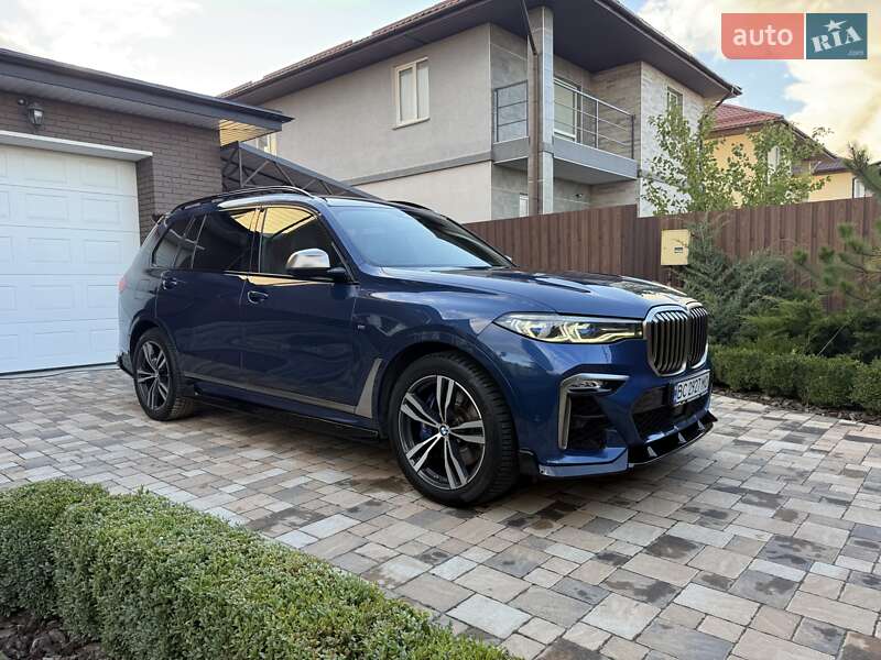 Внедорожник / Кроссовер BMW X7 2020 в Киеве