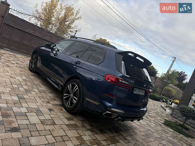 Внедорожник / Кроссовер BMW X7 2020 в Киеве