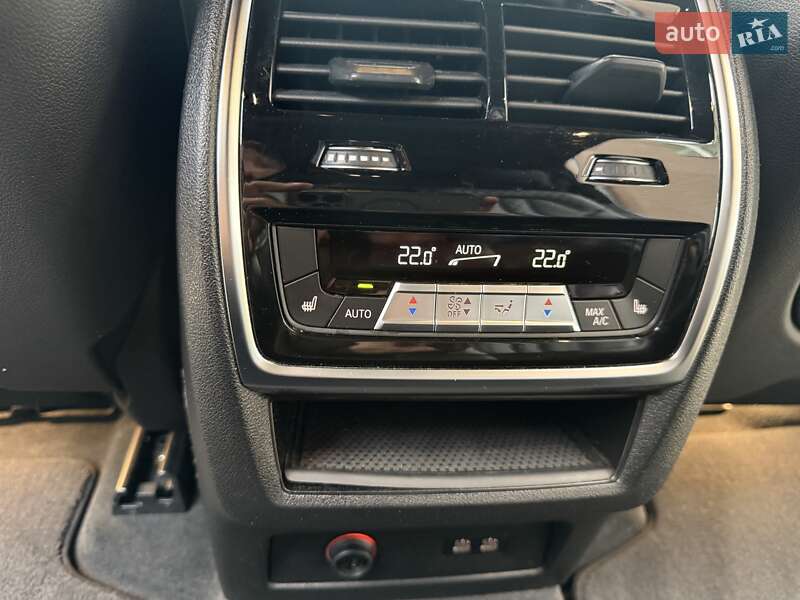 Внедорожник / Кроссовер BMW X7 2020 в Киеве