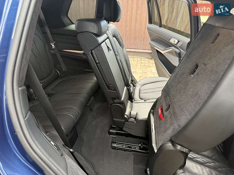 Внедорожник / Кроссовер BMW X7 2020 в Киеве