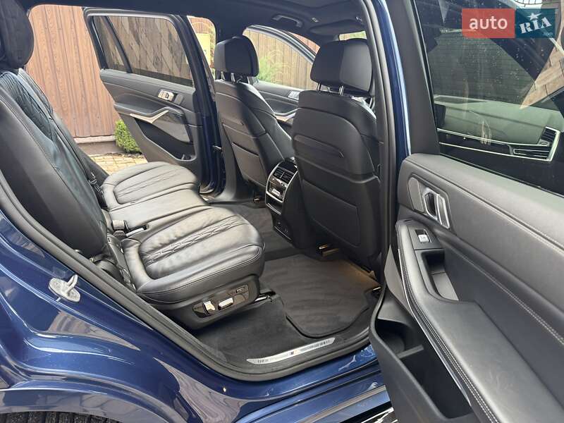 Внедорожник / Кроссовер BMW X7 2020 в Киеве