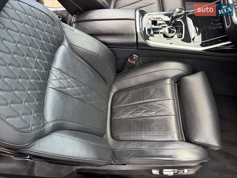 Внедорожник / Кроссовер BMW X7 2020 в Киеве