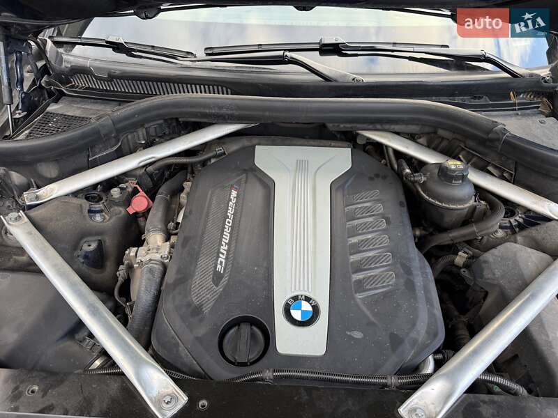Внедорожник / Кроссовер BMW X7 2020 в Киеве