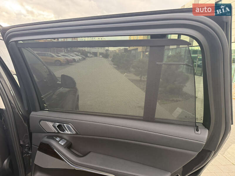 Внедорожник / Кроссовер BMW X7 2019 в Киеве фото 13 Внедорожник / Кроссовер BMW X7 2019 в Киеве