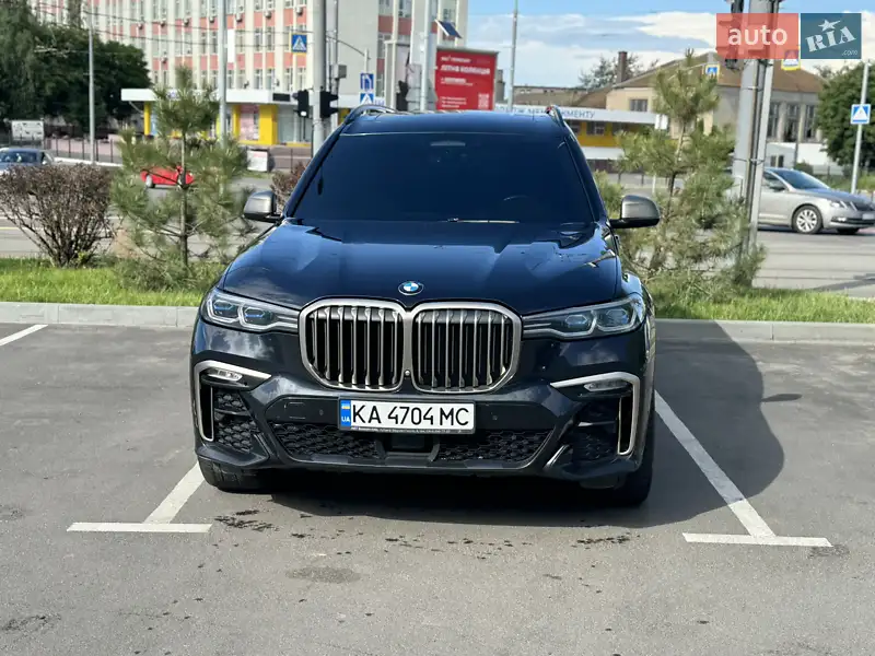 BMW X7