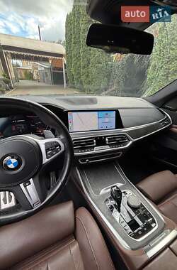 Внедорожник / Кроссовер BMW X7 2021 в 