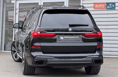 Внедорожник / Кроссовер BMW X7 2021 в 