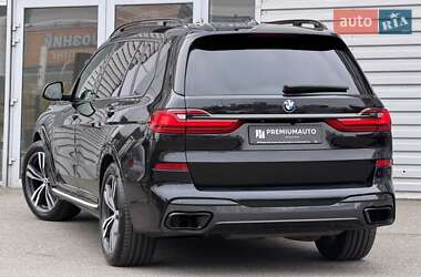 Внедорожник / Кроссовер BMW X7 2021 в 