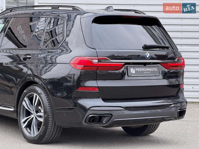 Внедорожник / Кроссовер BMW X7 2021 в Киеве