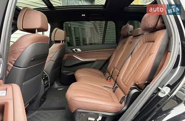 Внедорожник / Кроссовер BMW X7 2021 в 