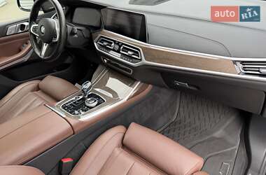 Внедорожник / Кроссовер BMW X7 2021 в 