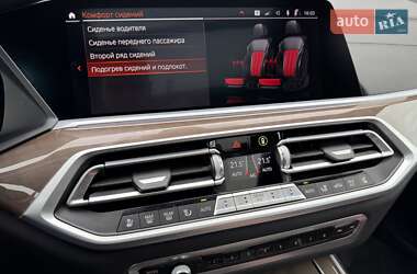 Внедорожник / Кроссовер BMW X7 2021 в 