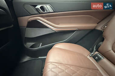 Внедорожник / Кроссовер BMW X7 2020 в 