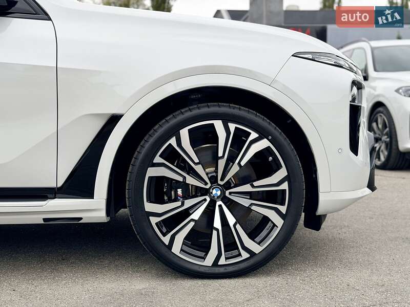 Внедорожник / Кроссовер BMW X7 2024 в Киеве