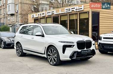 Внедорожник / Кроссовер BMW X7 2024 в 
