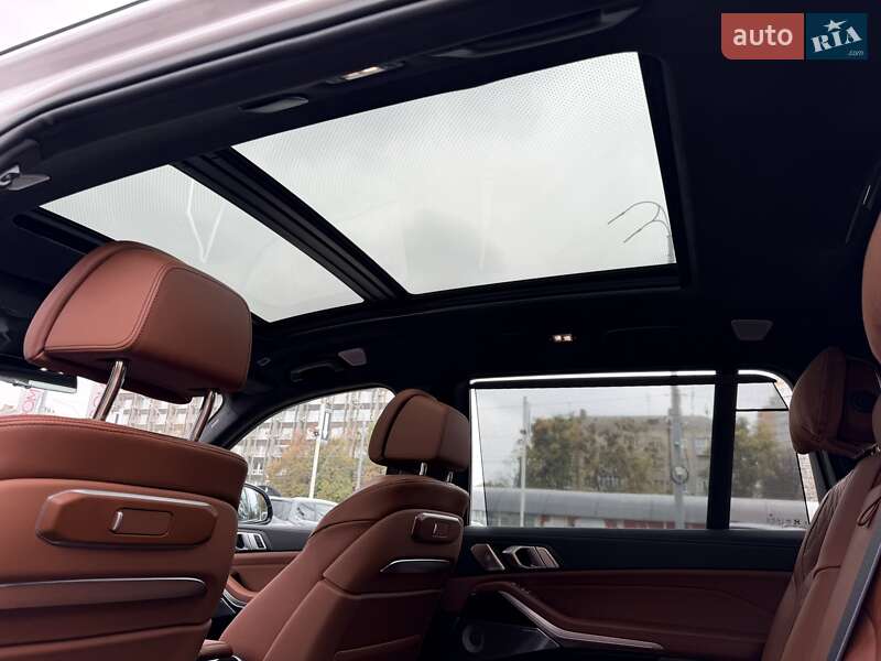 Внедорожник / Кроссовер BMW X7 2024 в Киеве