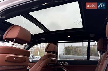 Внедорожник / Кроссовер BMW X7 2024 в 