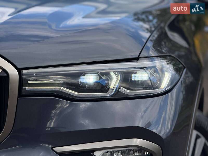 Внедорожник / Кроссовер BMW X7 2021 в Кривом Роге