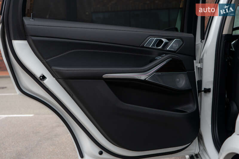 Внедорожник / Кроссовер BMW X7 2023 в Киеве фото 36 Внедорожник / Кроссовер BMW X7 2023 в Киеве