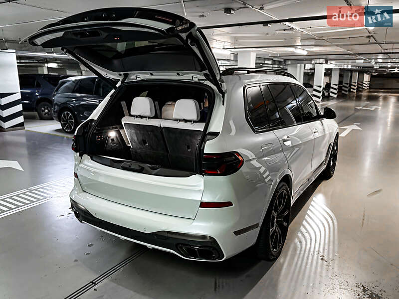 Внедорожник / Кроссовер BMW X7 2020 в Киеве