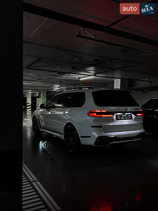 Внедорожник / Кроссовер BMW X7 2020 в Киеве