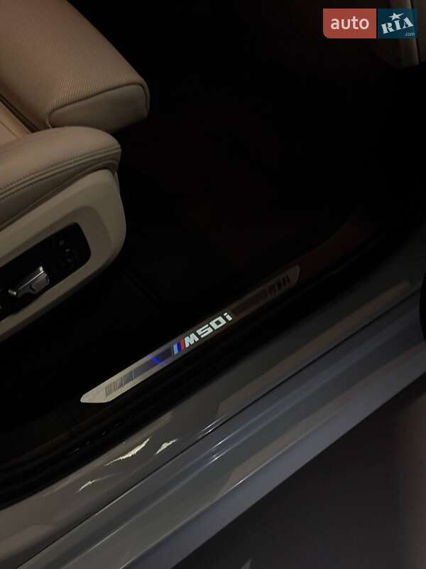 Внедорожник / Кроссовер BMW X7 2020 в Киеве