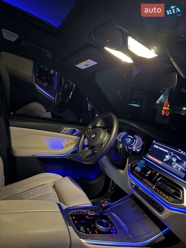 Внедорожник / Кроссовер BMW X7 2020 в Киеве