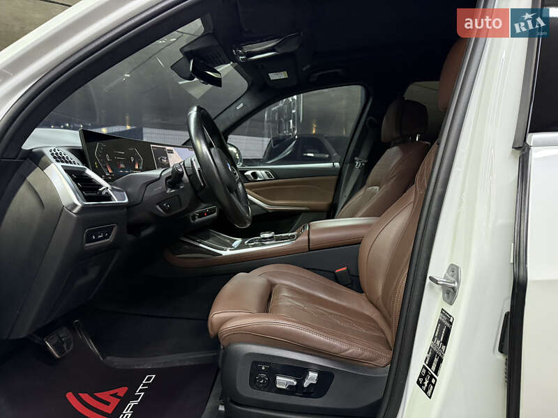Позашляховик / Кросовер BMW X7 2023 в Одесі фото 21 Позашляховик / Кросовер BMW X7 2023 в Одесі