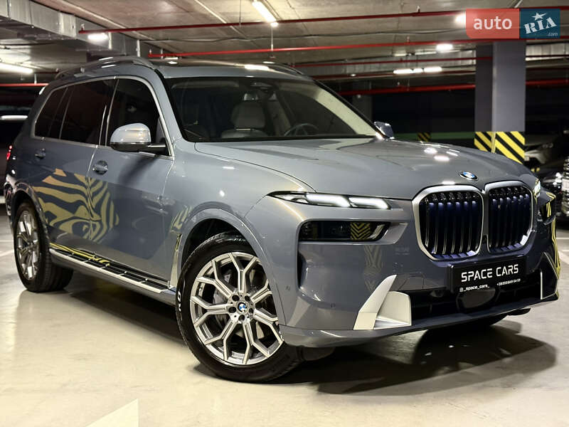 Внедорожник / Кроссовер BMW X7 2023 в Киеве