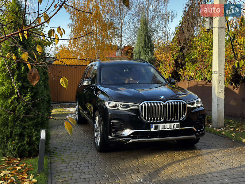 BMW X7 2021