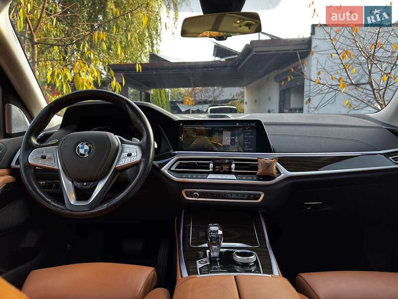 Внедорожник / Кроссовер BMW X7 2021 в Киеве