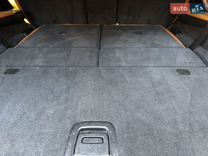 Внедорожник / Кроссовер BMW X7 2021 в Киеве