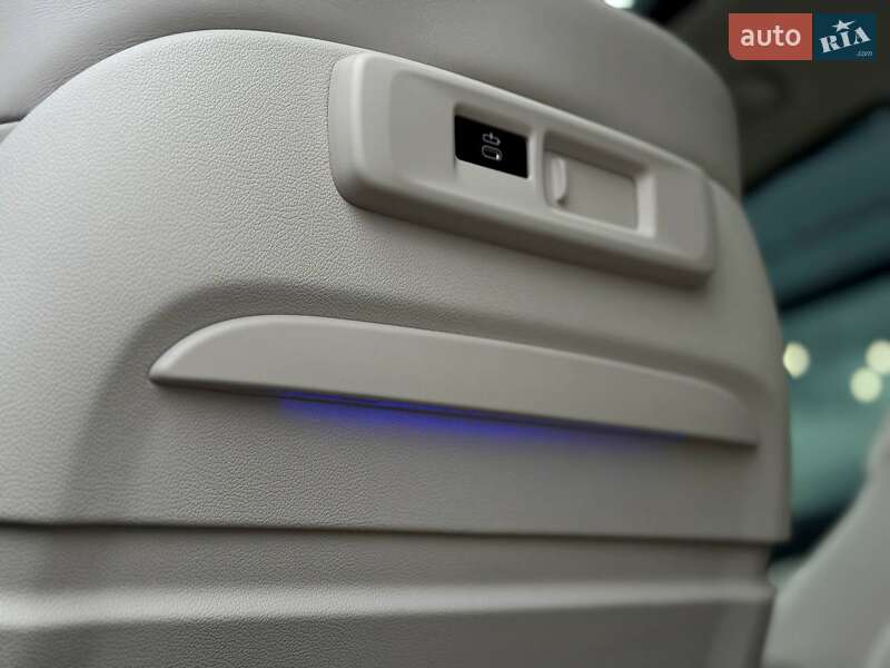 Внедорожник / Кроссовер BMW X7 2020 в Ровно