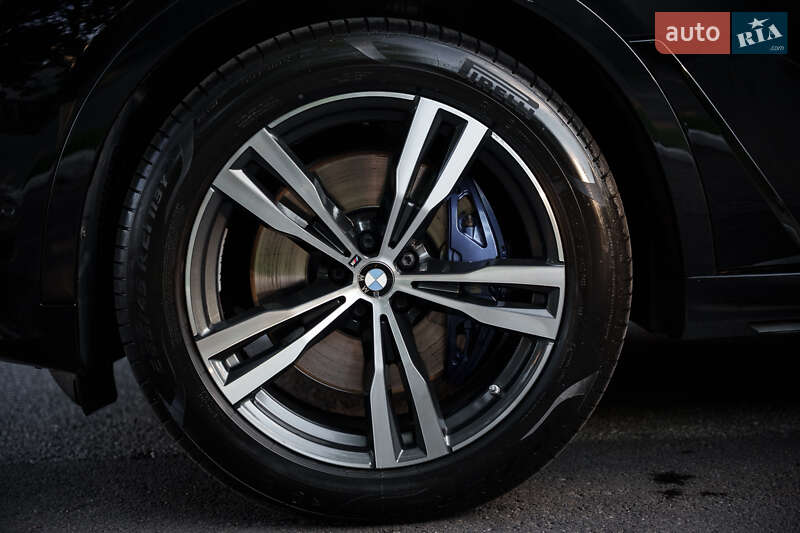 Внедорожник / Кроссовер BMW X7 2022 в Киеве