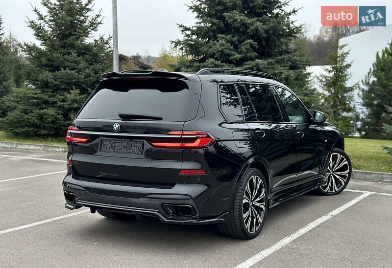 Внедорожник / Кроссовер BMW X7 2023 в Киеве