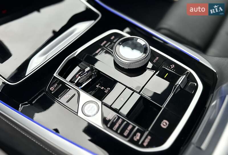 Внедорожник / Кроссовер BMW X7 2023 в Киеве