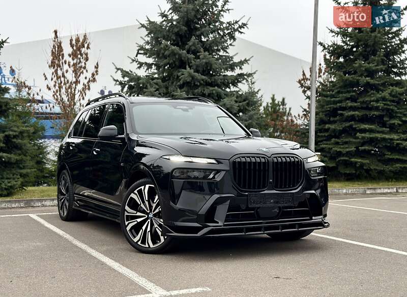 Внедорожник / Кроссовер BMW X7 2023 в Киеве
