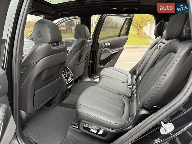 Позашляховик / Кросовер BMW X7 2022 в Києві