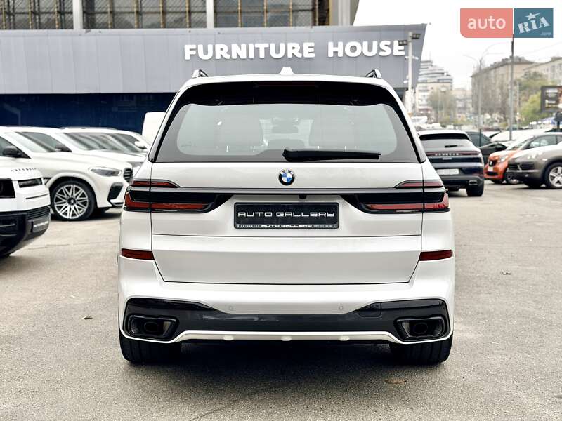 Внедорожник / Кроссовер BMW X7 2024 в Киеве