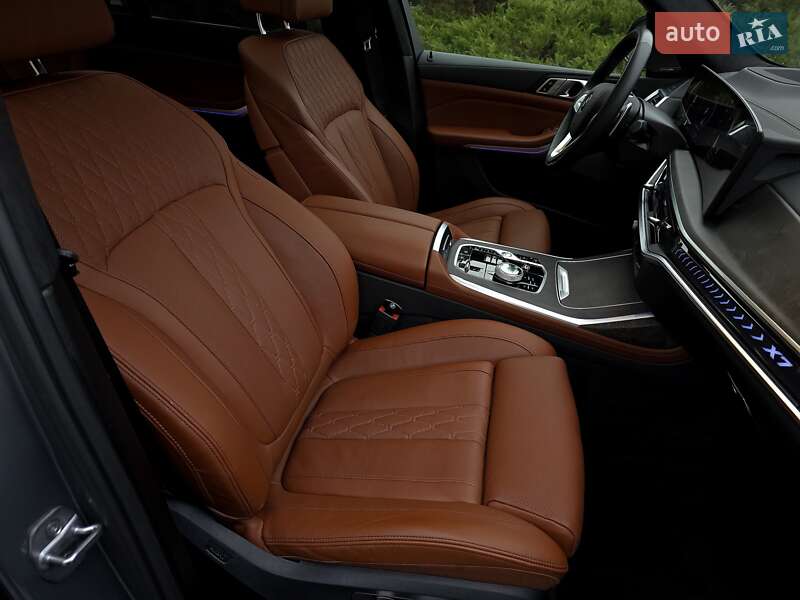 Позашляховик / Кросовер BMW X7 2023 в Києві