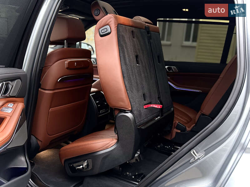 Позашляховик / Кросовер BMW X7 2023 в Києві