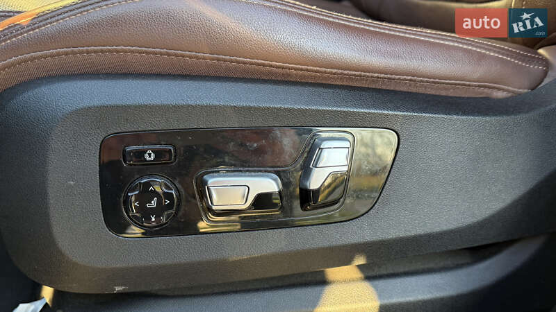 Позашляховик / Кросовер BMW X7 2019 в Львові фото 16 Позашляховик / Кросовер BMW X7 2019 в Львові
