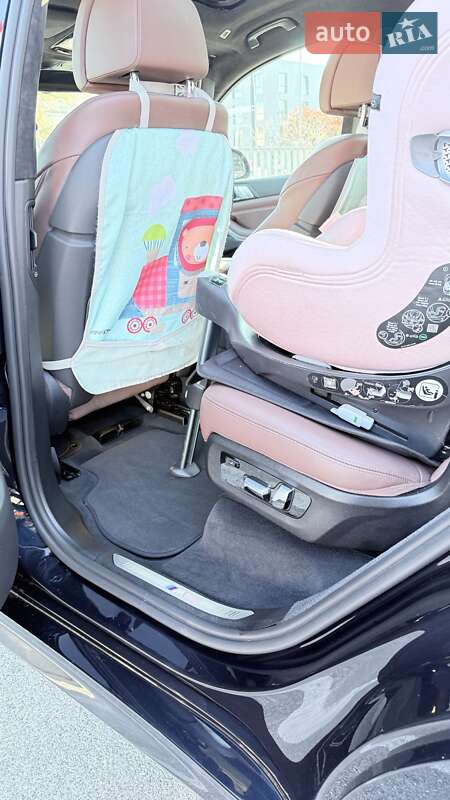 Внедорожник / Кроссовер BMW X7 2020 в Ровно