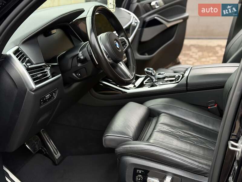 Внедорожник / Кроссовер BMW X7 2021 в Одессе