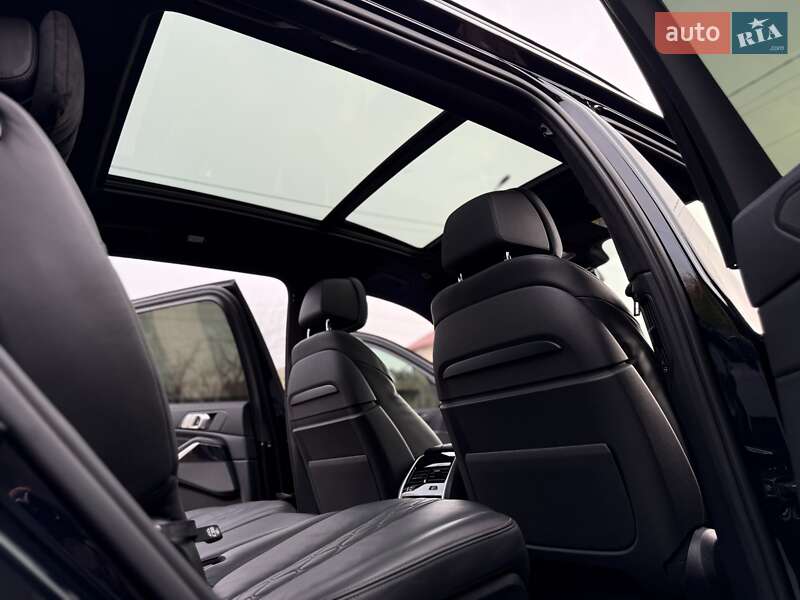 Внедорожник / Кроссовер BMW X7 2021 в Одессе