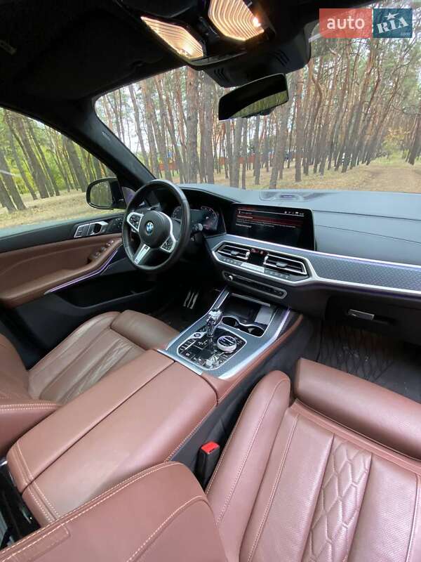 Позашляховик / Кросовер BMW X7 2022 в Дніпрі фото 5 Позашляховик / Кросовер BMW X7 2022 в Дніпрі